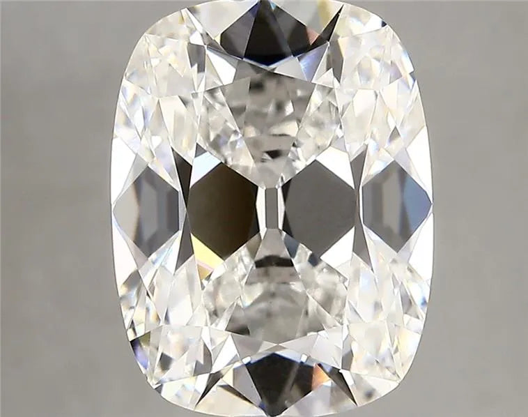 4.86ct Cushion modified Lab Grown Diamond (Colour E, Clarity VVS2, IGI Certified)