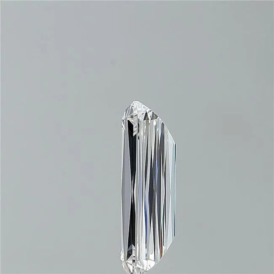 3.13ct Radiant Lab Grown Diamond (Colour D, Clarity VVS2, IGI Certified)