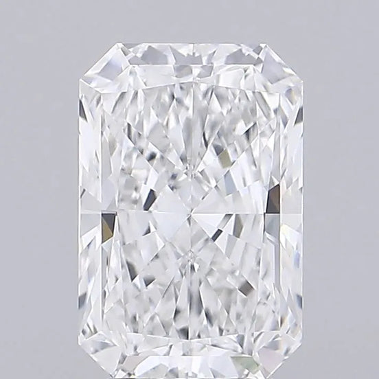 3.54ct Radiant Lab Grown Diamond (Colour E, Clarity VVS2, IGI Certified)