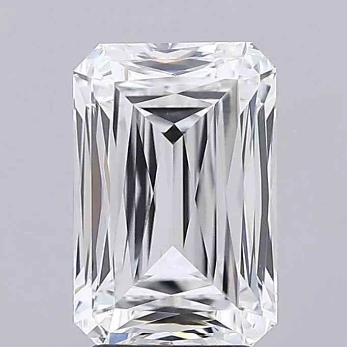 3.71ct Radiant Lab Grown Diamond (Colour E, Clarity VVS2, IGI Certified)