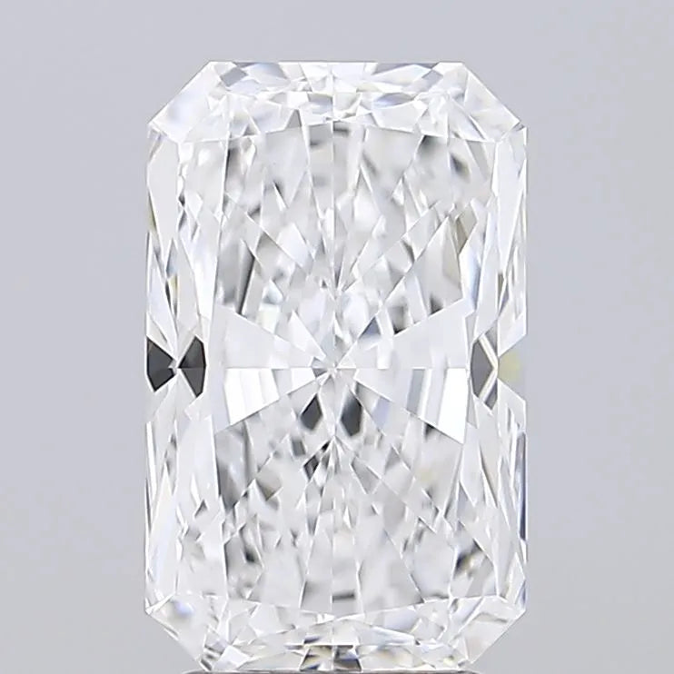 4.02ct Radiant Lab Grown Diamond (Colour D, Clarity VVS2, IGI Certified)