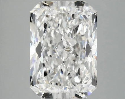4.06ct Radiant Lab Grown Diamond (Colour E, Clarity VVS2, IGI Certified)