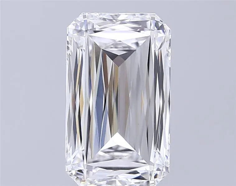4.10ct Radiant Lab Grown Diamond (Colour E, Clarity VS1, IGI Certified)